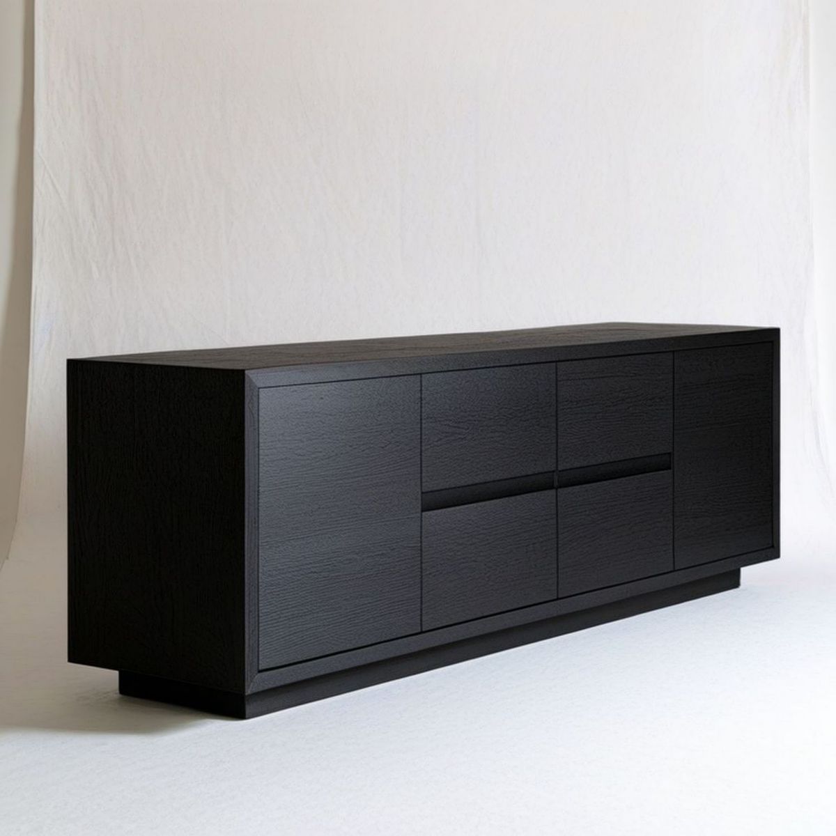 Czarna komoda z 4 frontami, 180 × 45 × 75 cm, MDF z fornirem dębowym
